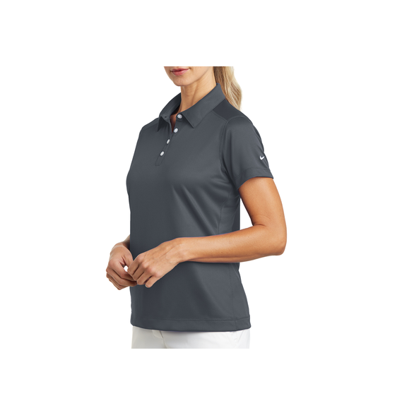 NIKE D354064SG D354064S/G Playera Polo Dri-FIT color Gris Obscuro para Mujer
